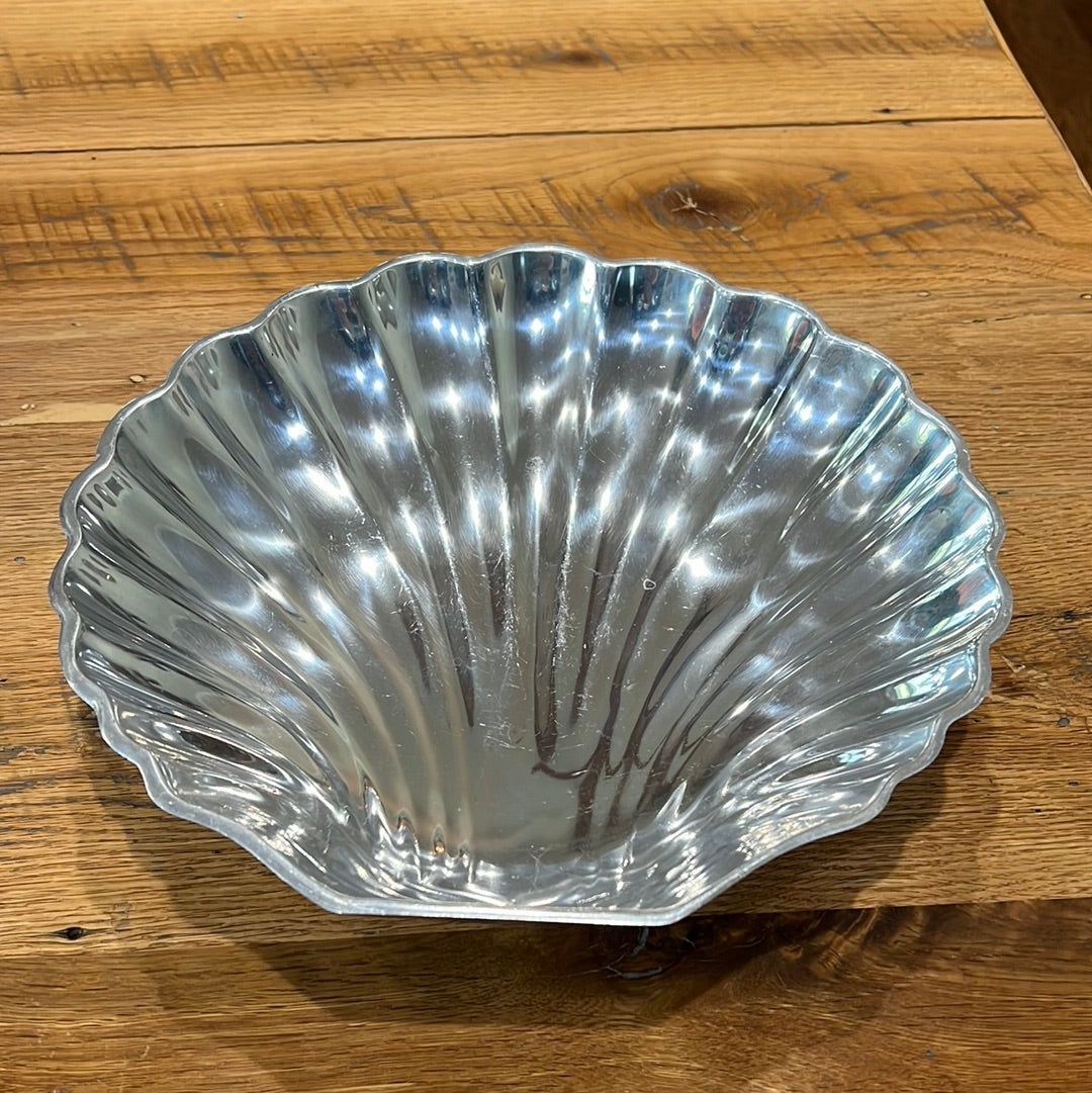 Vintage Guadalupe Import Silver Clam
