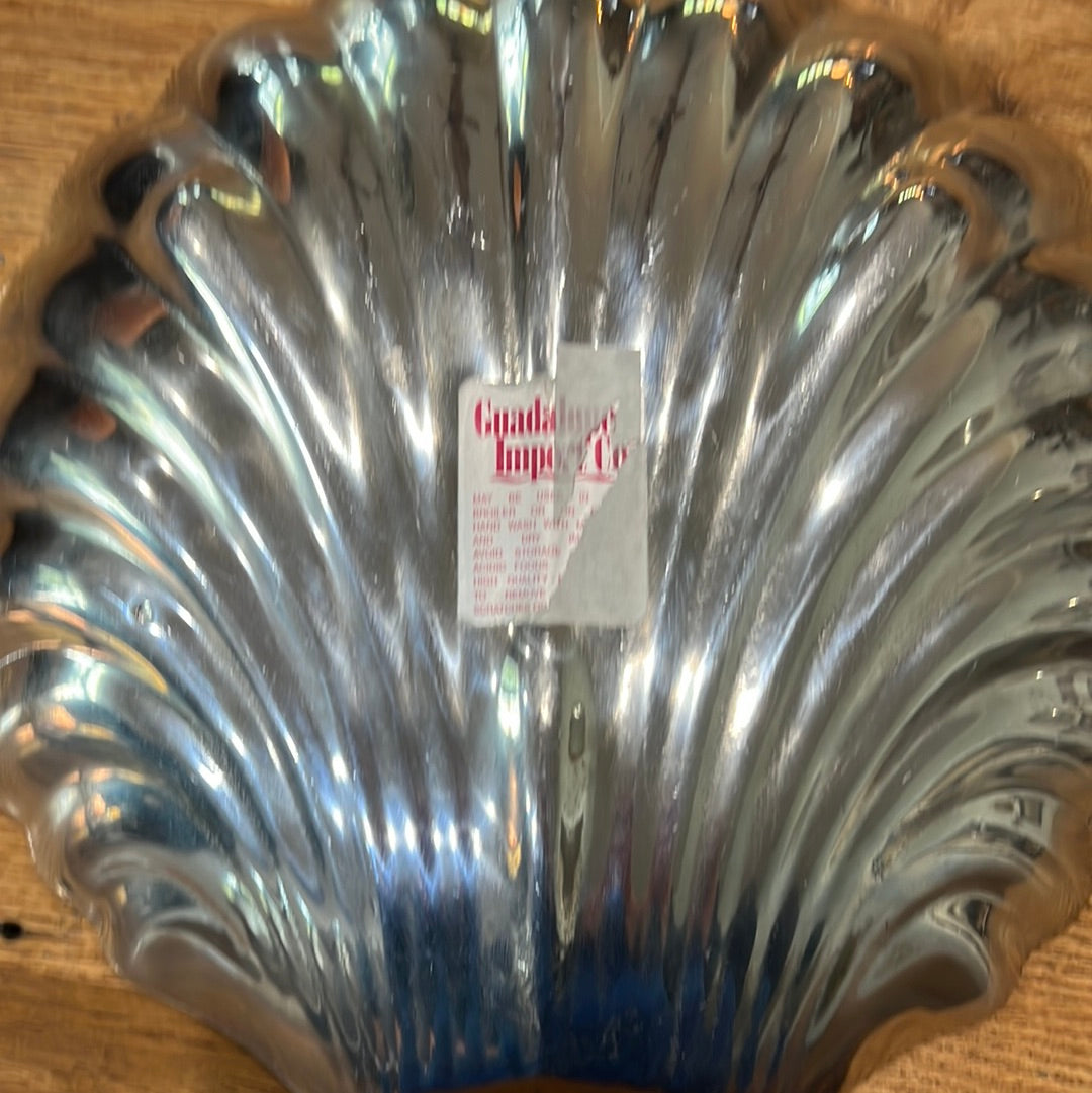 Vintage Guadalupe Import Silver Clam