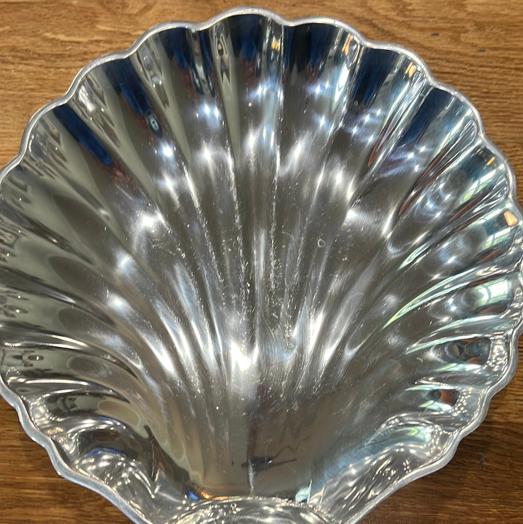 Vintage Guadalupe Import Silver Clam