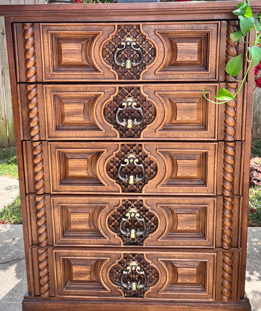 Vintage Bassett 1970’s 5 drawer Chest of Drawers